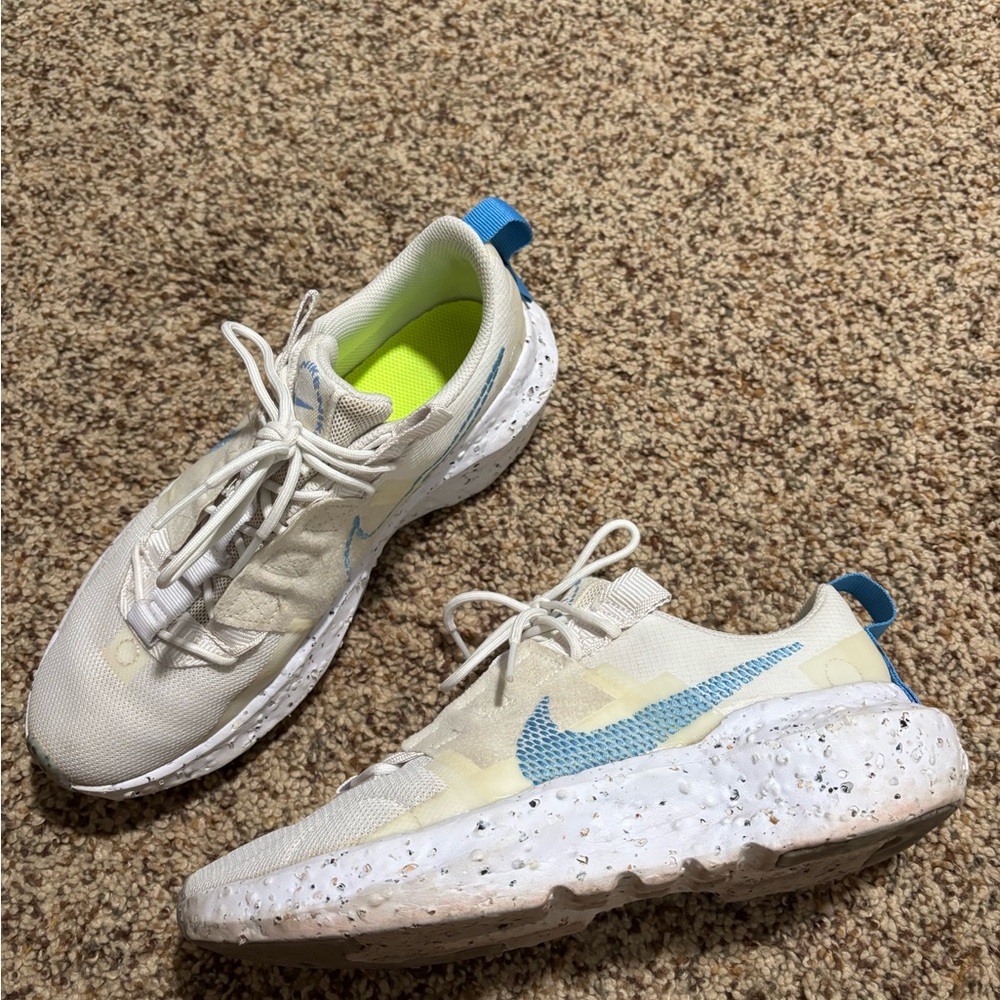 Nike Cream and Blue Athletic Shoes